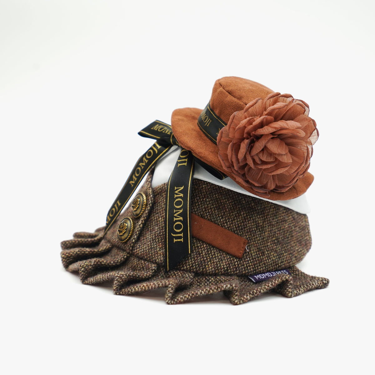 Piccadilly hat and bandana set, side view